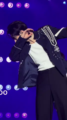 sunghoon burst out laughing after his voice cracked 😆 #sunghoon #enhypen #sunghoonenhypen #sunghoonedit #fyp 