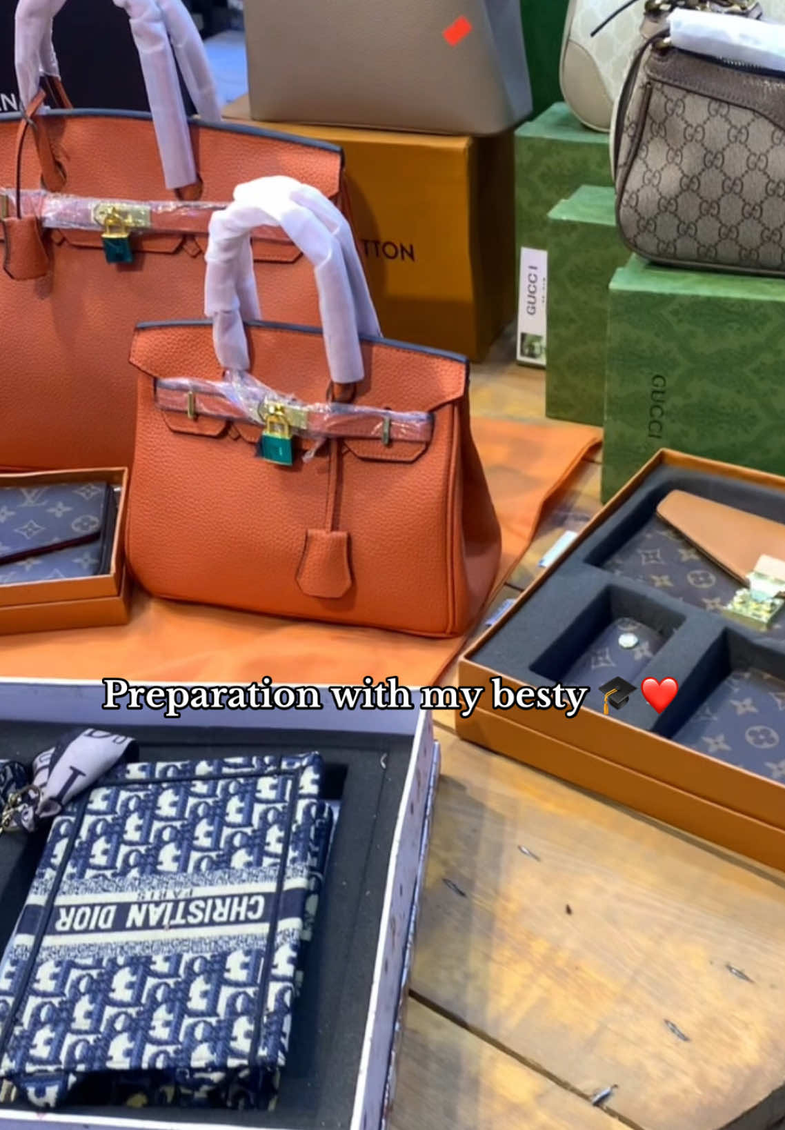 @♡‿♡  #التخرج #صديقتي 