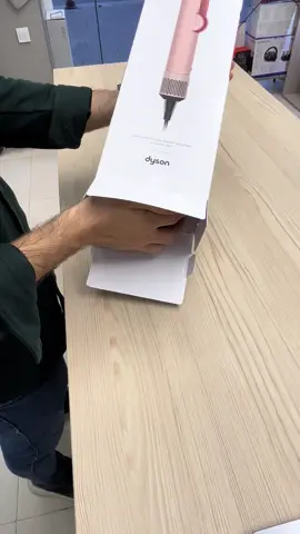 Dyson Airstrait HT01                     ✅Zamanetli                                  📱Elaqe nömresi +994 55 240 44 04 +994 50 240 44 04📍📍Ünvan Nizami street 66 (Tarqovi)   Metro ve seher daxili ünvana çatdirilma var