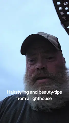 It has been a while since I posted some hairstyling and beauty-tips here on tiktok I have been busy gardening. I have told you my nightroutine before and here I tell you about my morningroutine. Stay fresh my friends and remember your skin needs vitamin-A and maybe one day you too can become a beauty-influencer on tiktok. #LearnOnTikTok #tutorial #fyp #fyr #makeup 