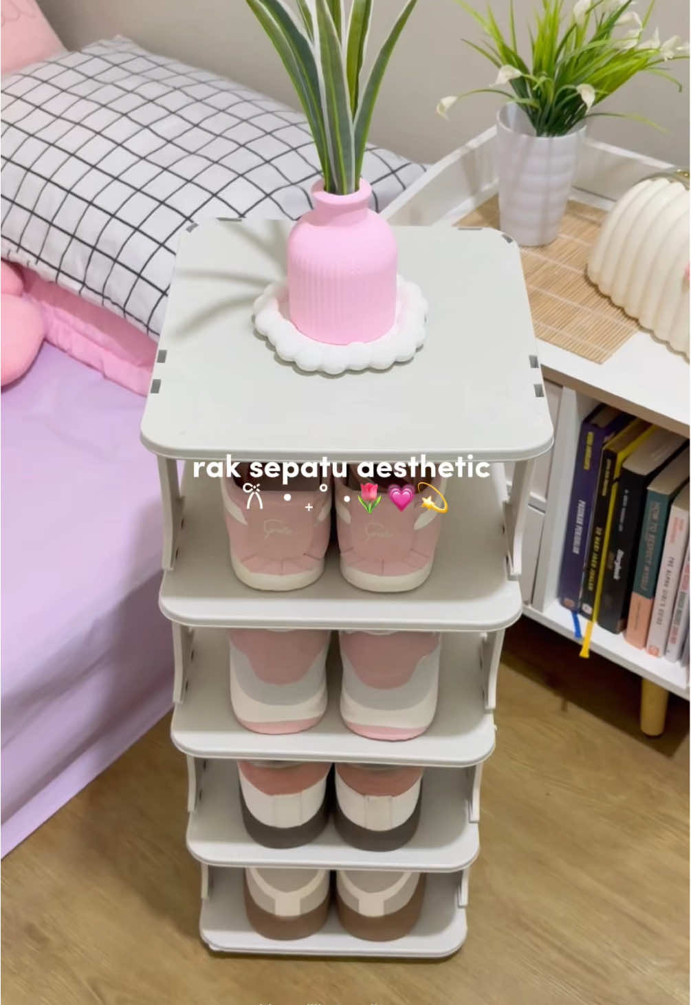 pake beginian tambah aesthetic ya weee😙🫶🏻