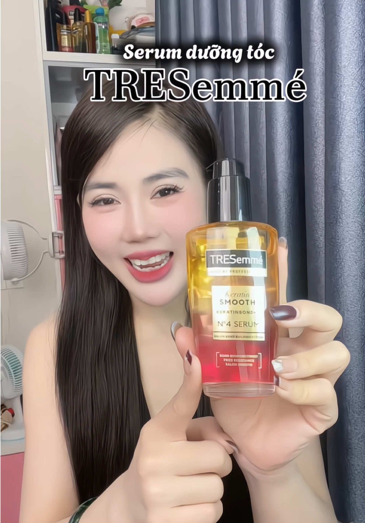 “Người thơm là bình thường, tóc thơm mới bí ẩn 😏 – nhờ serum TRESemmé mà tóc tui vừa mượt vừa thơm dai cả ngày.”#TRESemme #hoptaccungunilever #serumduongtoc #chamtocthom #xuhuong 