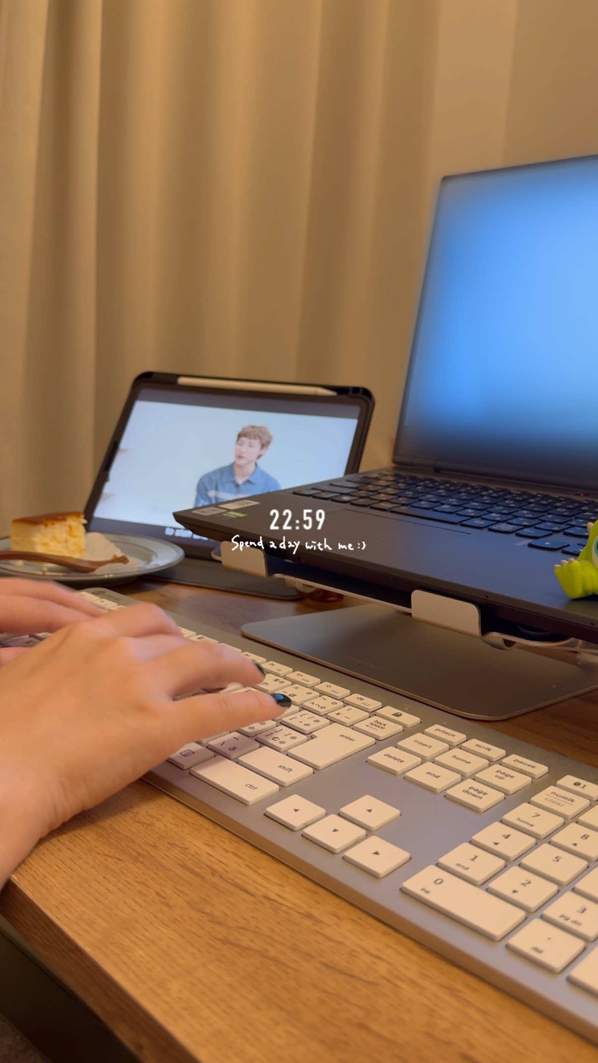 Spend a work day with me:) 詰まってる時のリアルな働き方だから、絵的にはあんまり面白くないかも🤣 迷走したら一旦歩くか寝る。リセット大事（笑） #digitaldiary #lifeinjapan #日常vlog #おうちごはん #インテリア
