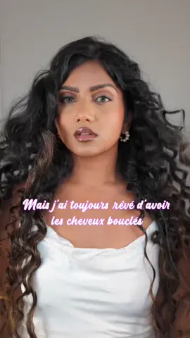 Pq on est comme ça? 😅 #curlhair #cheveux #hairroutine #cheveuxlisse #pourtoiii 
