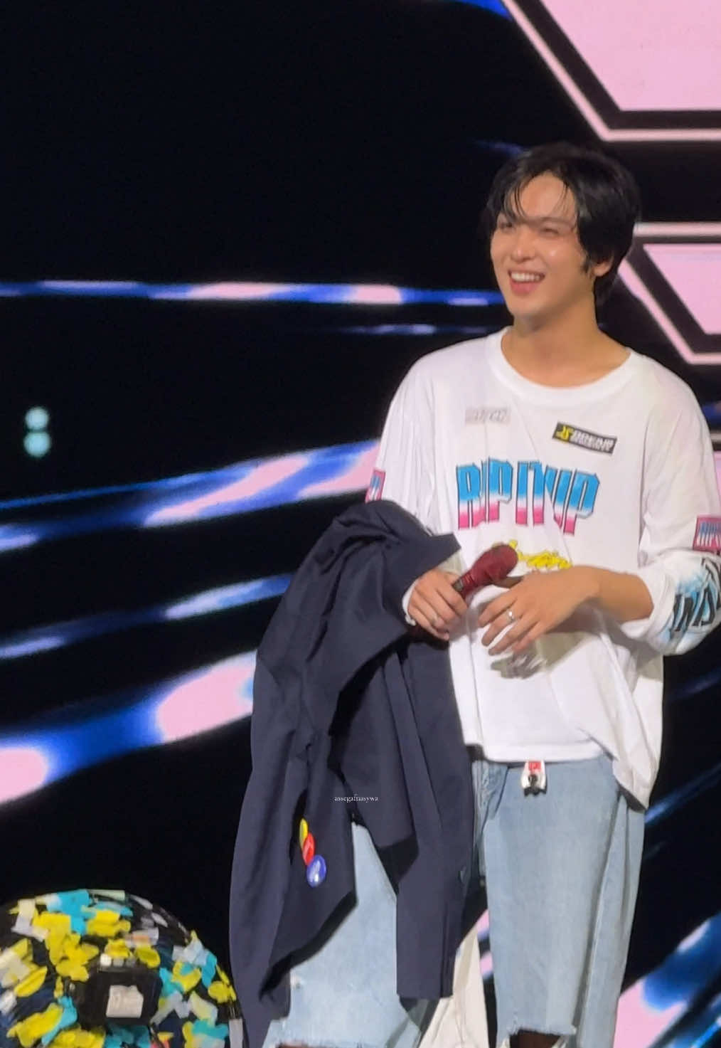 Haechanku sayangku cintaku kasihkh duniaku happiness looks good on you. Sehat sehat dan bahagia selalu yaa abang🤍🥺 #haechan #tds4injakarta 