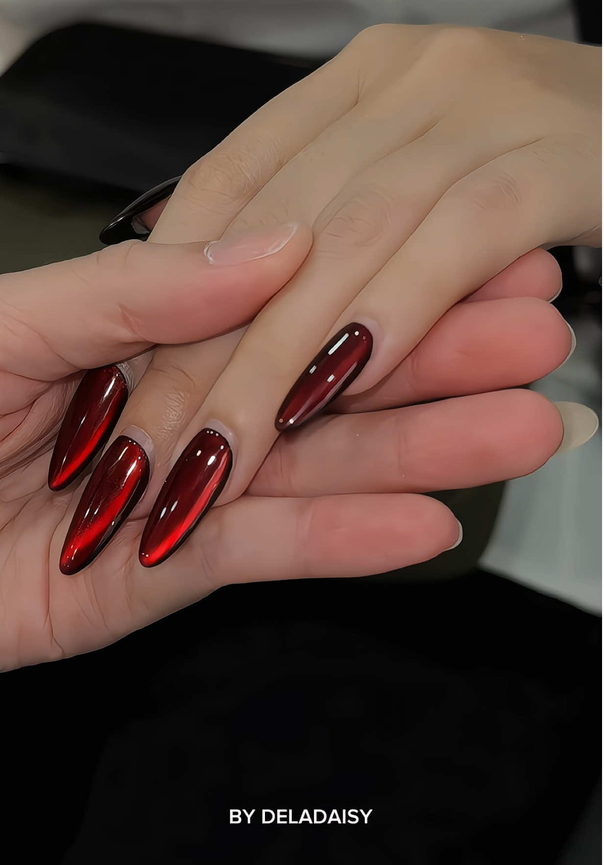 Khách quay lại làm bộ mới mà bộ cũ còn đẹp cỡ này nèeee 😚 #xh #nailsoftiktok #nailhcm #cateyes #nailbox 