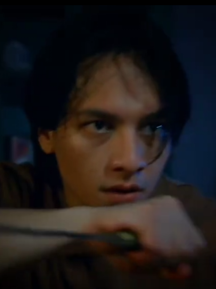 Trailernya aja udah se pecah 🔥 se chaos ini… kebayang gak sih nanti pas seriesnya tayang bakal segila apa? PERTARUHAN THE SERIES3 TAYANG 14 NOVEMBER DI VIDIO  #vidiooriginals #vidiooriginalseries #pertaruhantheseries #elzan #jefrinichol 