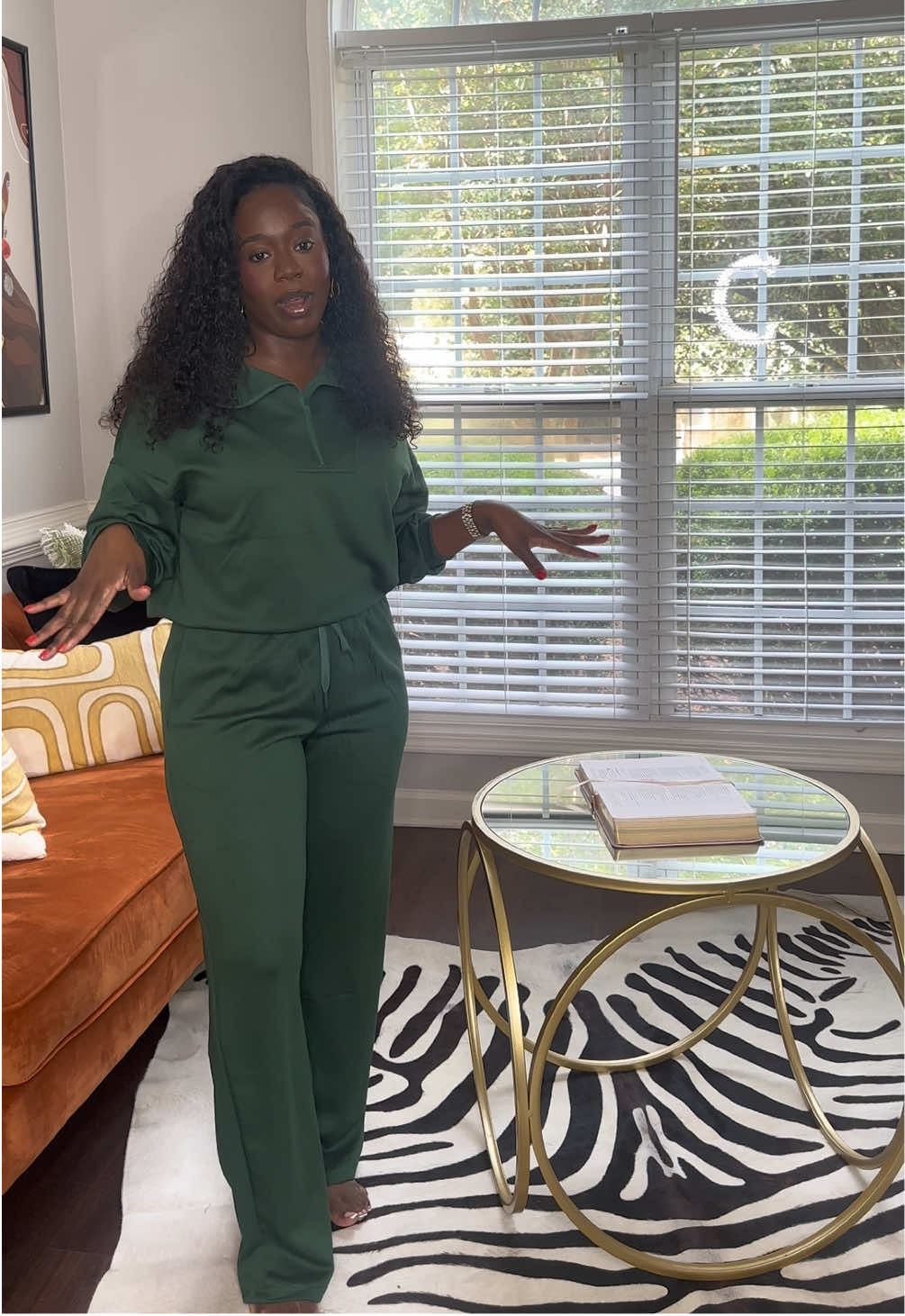 #pinspark #twopieceset #comfyclothes #sweatsuit #spotlightfinds 