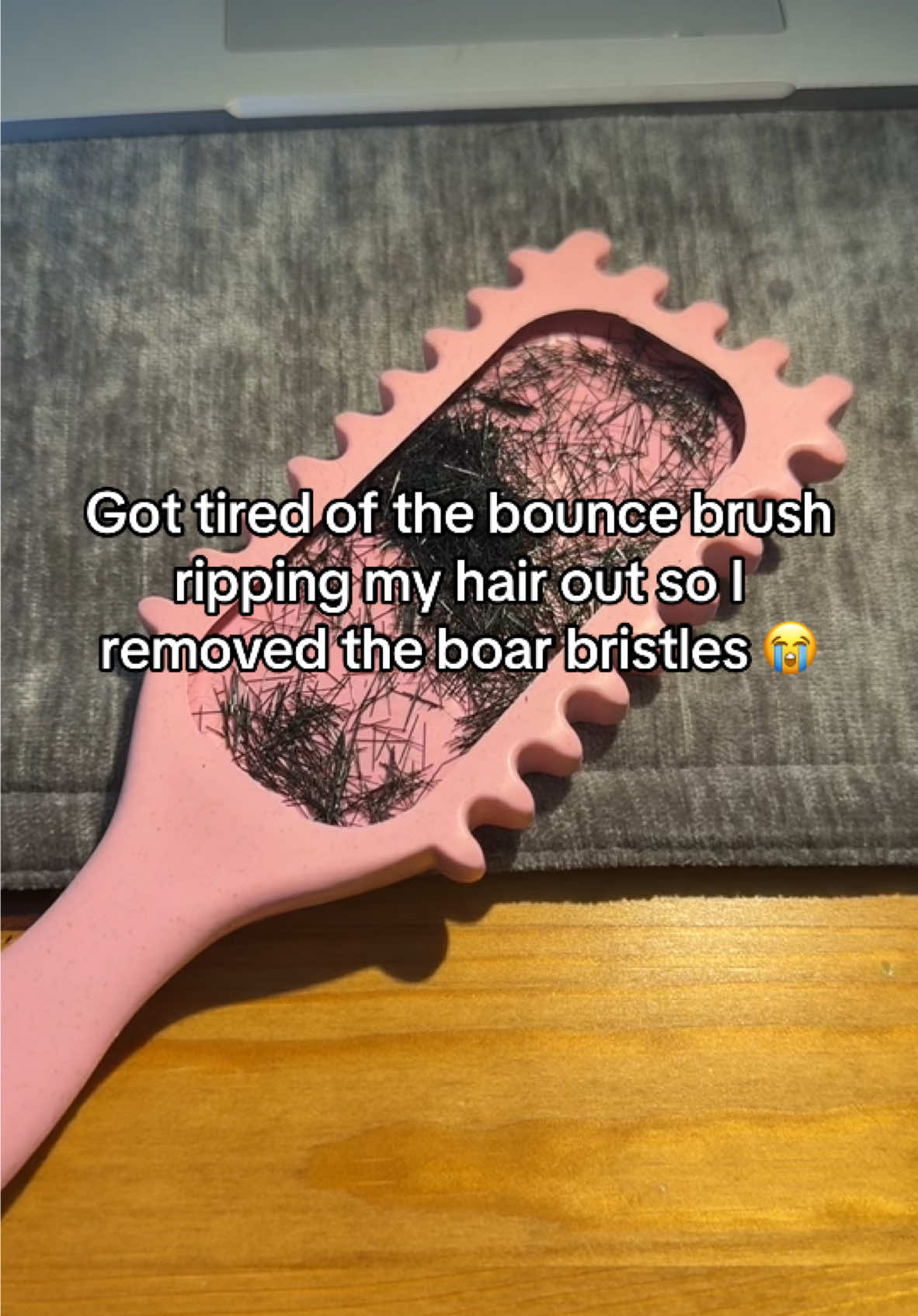 It rips your hair out when styling and causes frizz. Yes I detangle before hand but the bristles are similar to the wavy talk blowout brush which can cause breakage on curly hair.  #bouncecurlbrush #curlyhair #denmanbrush #hairloss #curlyhairroutine hair
