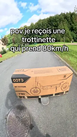 Evidemment 80km/h sur voie privée !! Je te présente la OOTD T90😆 La plus grosse des OOTD 🤯 Code VICTORO T90 (-120€) lien en bio #OOTD #trottinetteelectrique #ootdt90 #surpuissant #enorme *collaboration commerciale 
