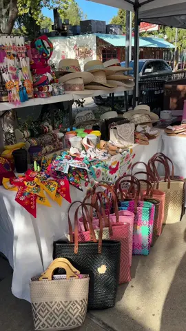 FREE Event & Family & Doggie friendly! SAVE THE DATE: Mark your Calendars for Saturday October 4th, 2025 from 10am-3pm! 2500 Navigation Blvd. • Get ready Houston cuz we're featuring : 70+ Vendor line-up to get your shopping on 💖