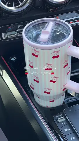 @HYDROJUG is really THAT girl with all of the print choices🎀🍒  #hydrojug #coquette #40oztumbler #leakprooftumbler #girlythings 