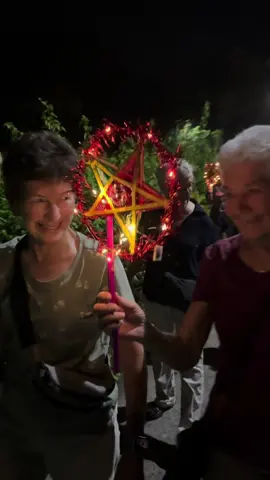 Tôi năm nay hơn 70 tuổi mà giờ mới đc đi rước đèn trung thu 😂 #trungthu #dulich #vietnam 