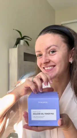 ✨ “I’m absolutely obsessed with the Dewy Glow Azulene Gel Pad! 💙 My skin feels so fresh, radiant, and calm — just like after a professional treatment 😍 Highly recommend trying it!” @PONGDANG  #skinroutine #pads #pongdang #skingoals #myobsession 