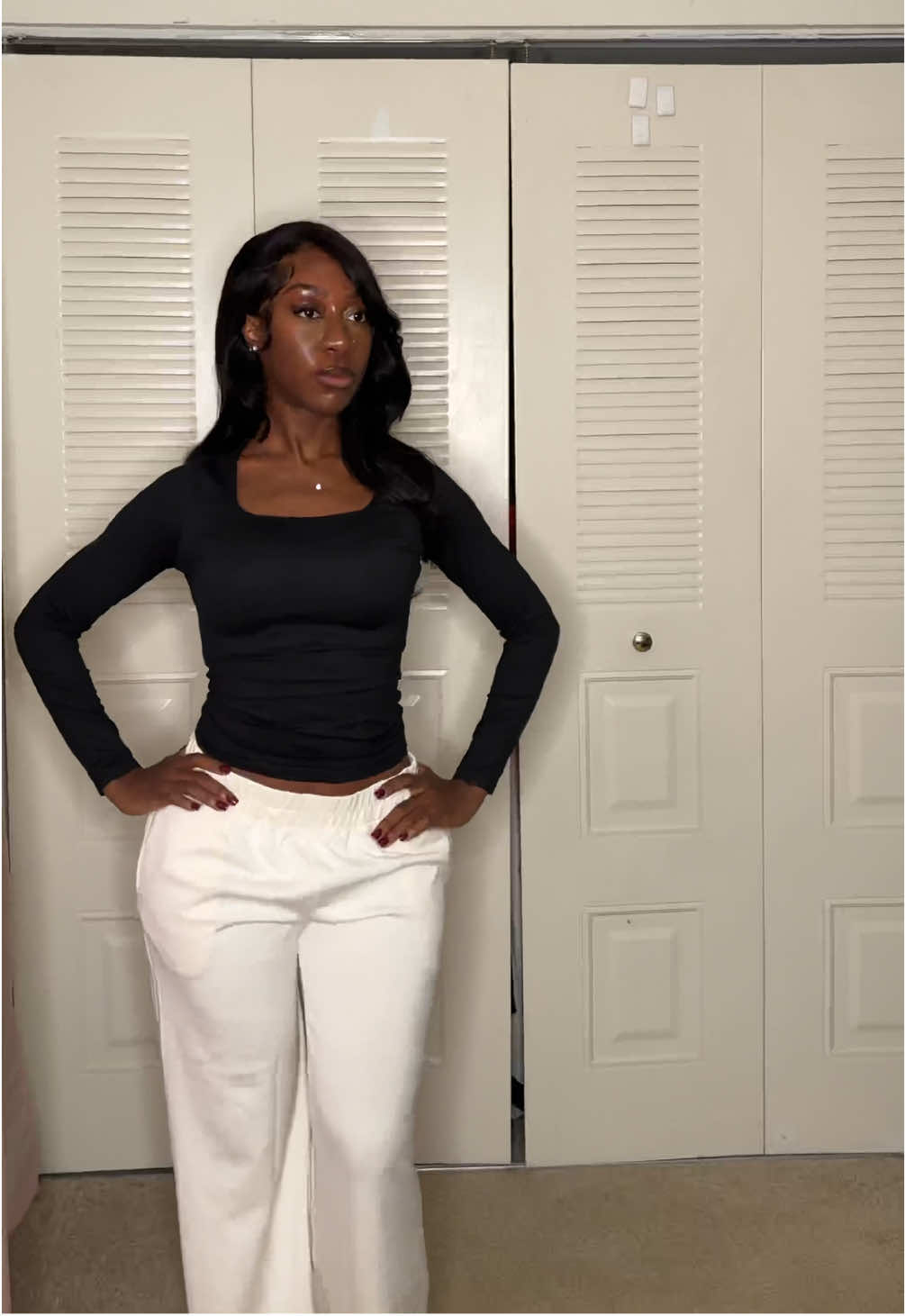 #oqqfashion #sweatpants #sweatpantsoutfit #loungewear #cozyoutfit 