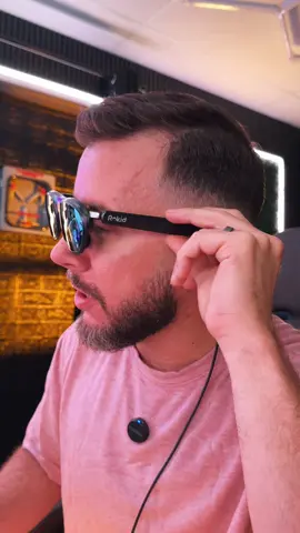 You can be in a coffee shop watching your favorite educational content Lmao #rokid #rokidarglasses #arglasses #augmentedreality #fyp