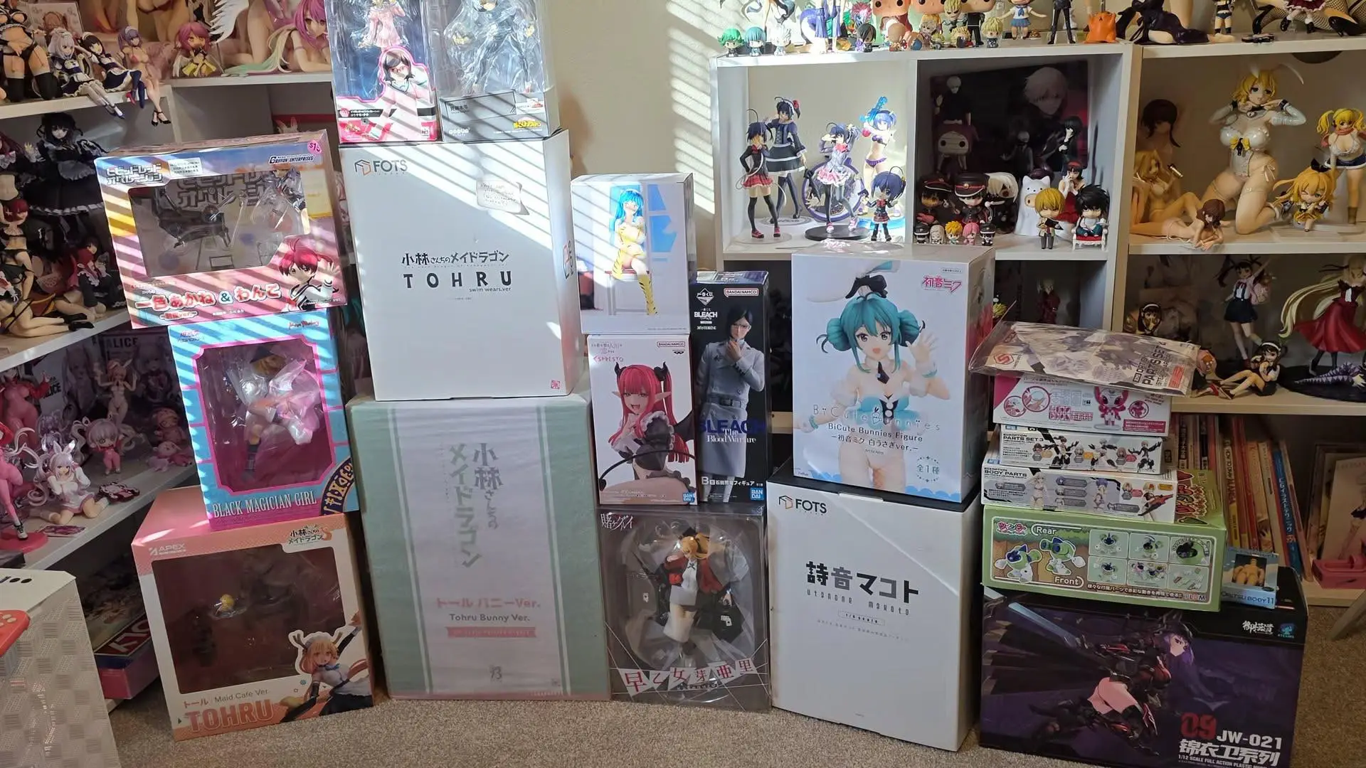 Im gonna be posting a bunch of things for sale. from figures, art books, cards, games, and manga  #anime #animefigure #mangatiktok #cards 