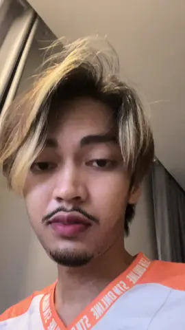 ដាច់លុយ