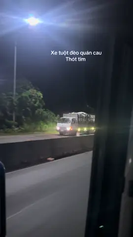 Mình đi ngược chiều mà cũng thót tim theo hên cho bác tài #xetai #tài_xế #deoquancau 