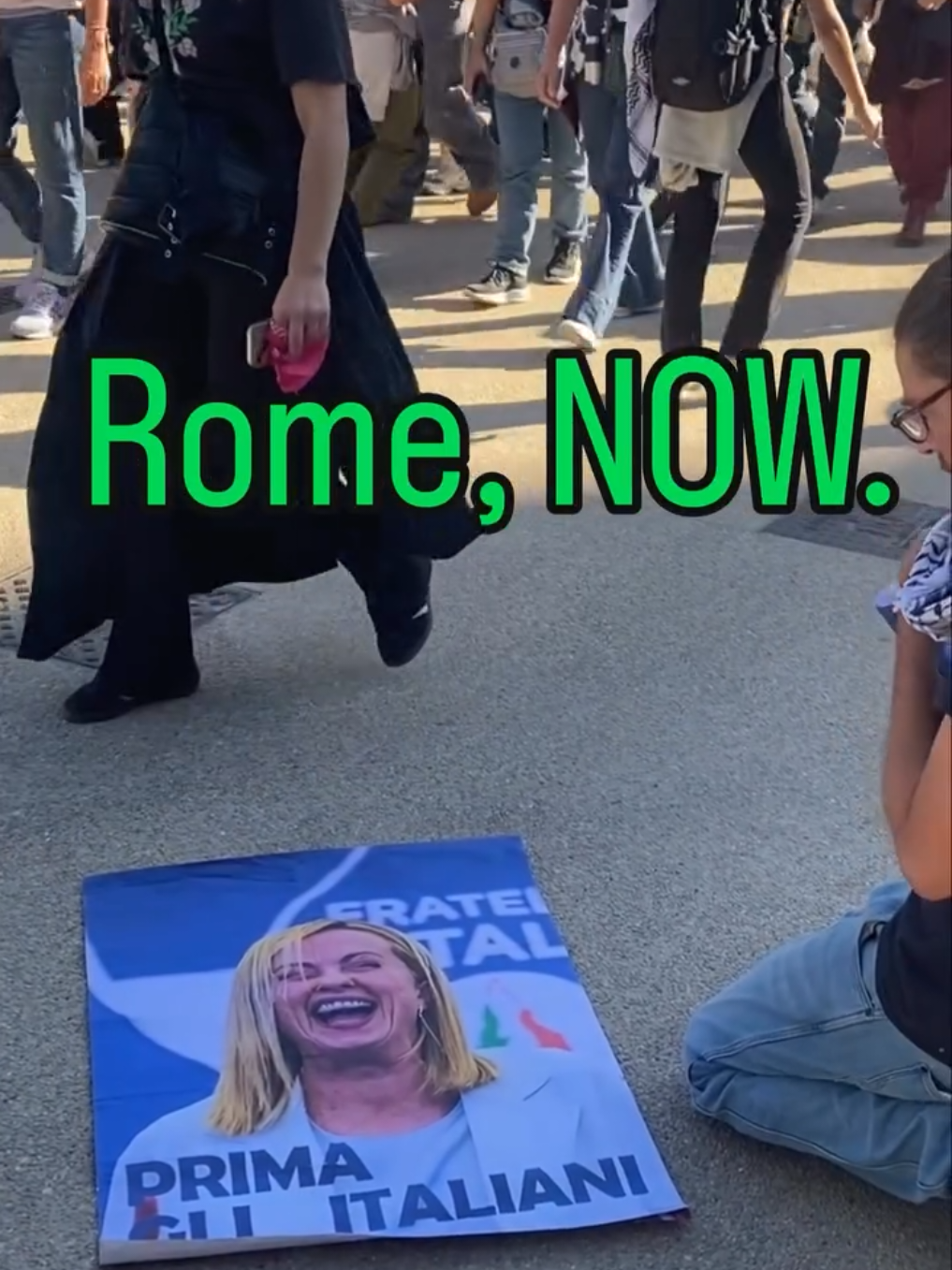 ⚡ 🇮🇹🇵🇸 JUST IN: ‘Italians first’ main slogan from Giorgia Meloni’s colition, to ‘Israelis first’.  Rome, 04 oct. 2025.