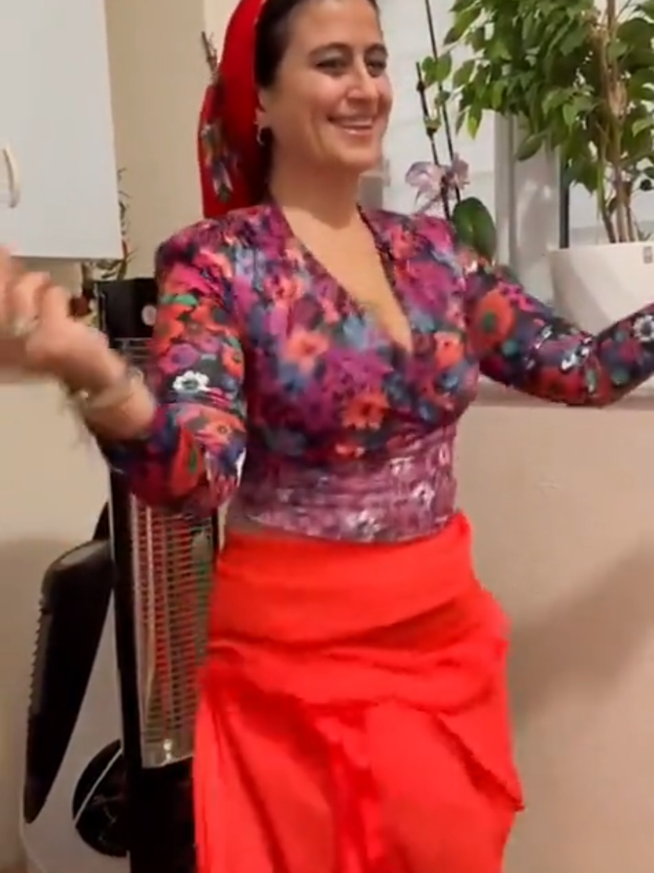 Keşfetten gelenler takip eder misiniz 🙏 #keşfet  #tiktokviral #twerk #follome #keşfetedüş 