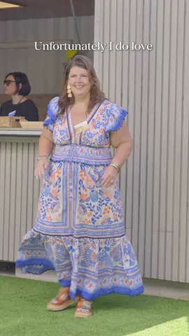 Here are my 🚩 and I’m not even willing to fix them. It’s just who I am and makes me the person I am. Haha #womenover40 #itwillbeokay #beautyguide #plussizefashion 