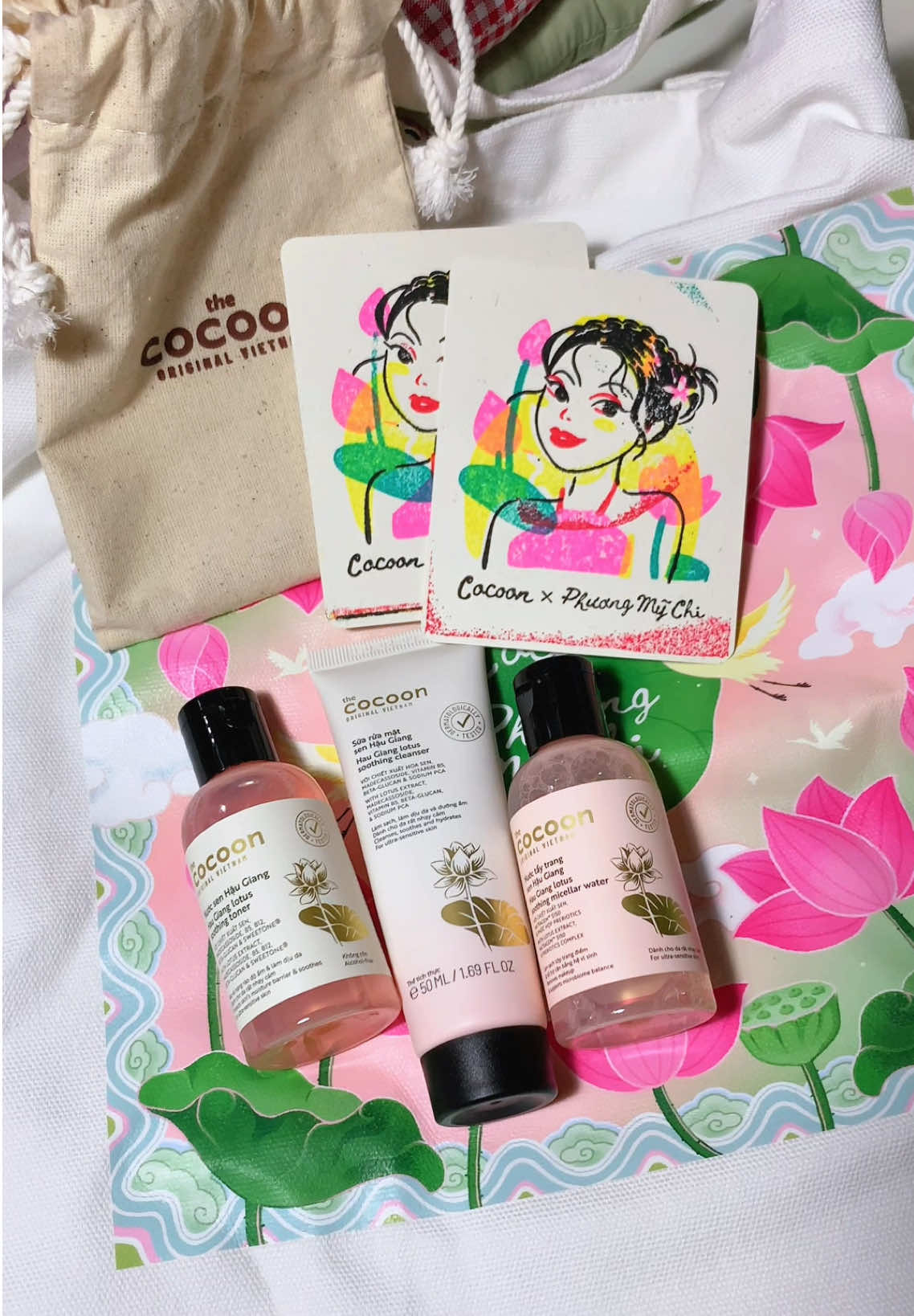 Review các phần quà tại sự kiện ra mắt Nước tẩy trang sen Hậu Giang của Cocoon  #cocoonxphuongmychi #cocoonvietnam #nuoctaytrangsenhaugiang #reviewlamdep #xuhuong 