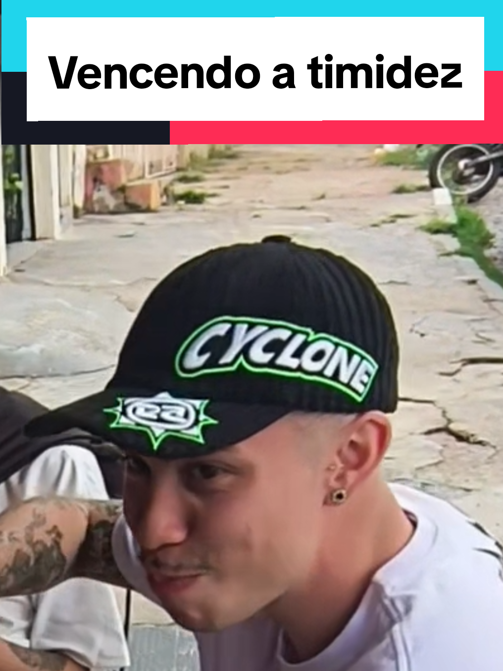 Vencendo a timidez com as lendas @odemetro @negoninja  . #videosengracados #humor #comedia #timidez 