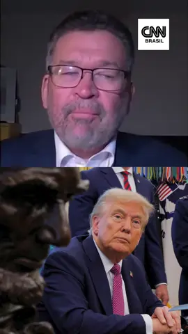TENSÃO ENTRE VENEZUELA E ESTADOS UNIDOS A relação entre Venezuela e Estados Unidos passa por um período tenso. Mas o discurso do presidente americano Donald Trump focado no narcotráfico e ameaça comunista pode gerar uma intervenção militar no país de Nicolás Maduro? No videocast #ForadaOrdem, a professora Fernanda Magnotta analisa que a ideia parece improvável considerando os custos econômicos e políticos, ao menos por enquanto. #CNNBrasil #CNNPolitica #Geopolítica #Venezuela #EstadosUnidos #Trump