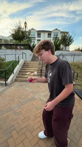 locked in 🔥🔥🔥 @Ian Tulak getting ready for the Atlanta Open this weekend! #kendama #tricks 
