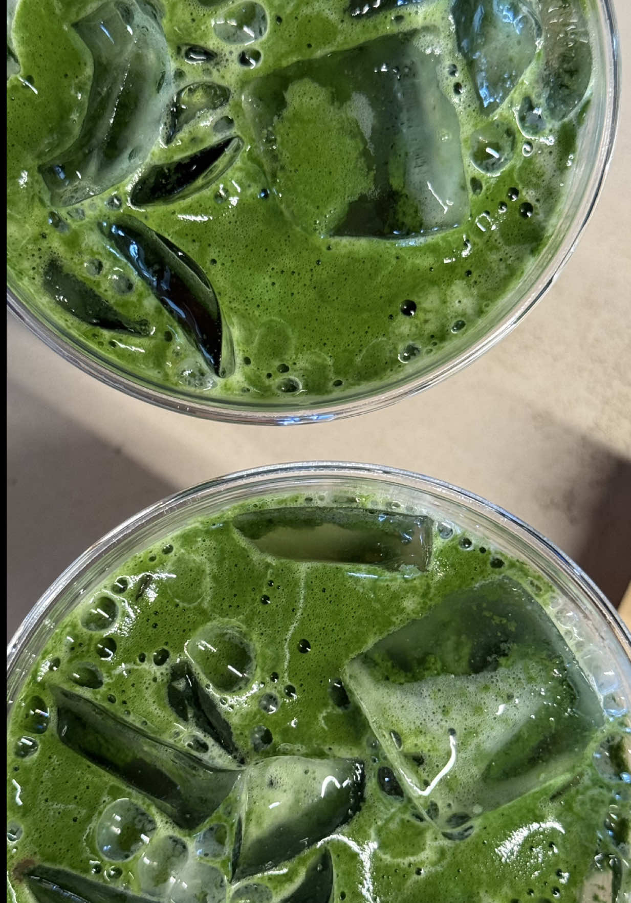 📍Princeton, NJ — ugh it was so perfect & i love how its authentic matcha 🥹 they spin it in house! @Ooika #matcha #matchalovers #njmatcha #strawberrymatcha 