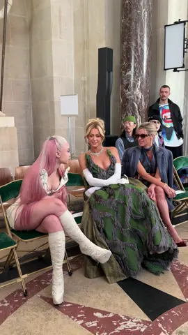 #icespice #parishilton #nickyhilton #viviennewestwood #pfw #TikTokFashion 