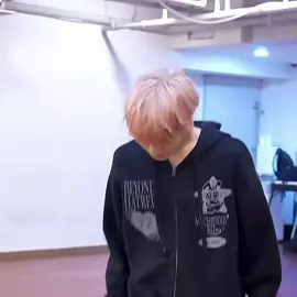 Juwon calm down!🔥🐯 Look at him casually making every Juwon stan crazy👀 #AHOF #parkjuwon #juwon #fyp 