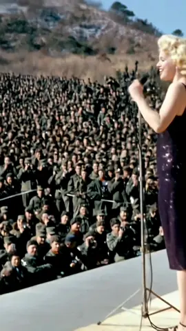 Rekaman arsip Marilyn Monroe menghibur pasukan AS yg bertempur di di Perang Korea pada Tahun 1954 yang belum pernah kamu lihat sebelumnya #pond5 #fyp 