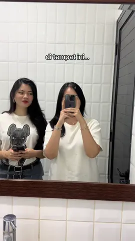 hihi ke cafe pertama kali kita ketemuu