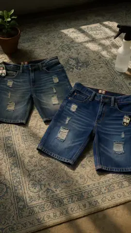 Ripped Jeans #jeans #celanajeanspendek #jeanspria #celanapendekpria 
