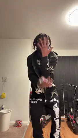 Live at 11pm EST like 😭🚀 #fypシ #lilbaby #streamer #410rockett #LLPUN 💔🕊️