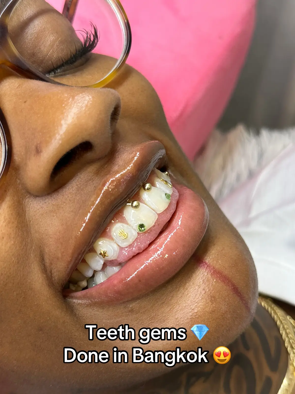Done at “Hollywoodlashesbk” Bangkok Thailand  #fyp #thailand #bangkok #teethgems #toothgems