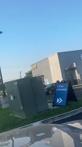 First time trying Dutch bros, didn’t quite know what to order but the price for a large is INSANE! (In a good way) 