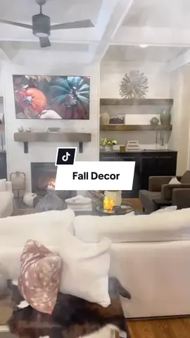 My favorite time of year! #fallaesthetic #falldecorating #falldecor #fallvibes #onthisday 