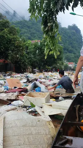 không biết bắt đầu lại từ đâu ... mất trắng rồi Hà Giang ơi 😭
