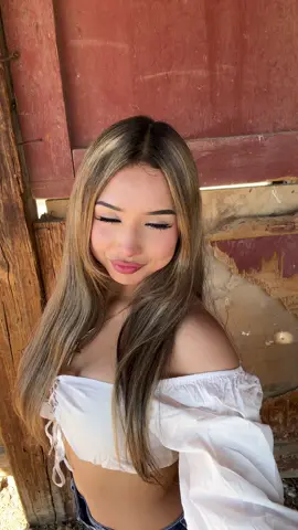 feeling cute 😘 #arianallamas #rancho #ranchera #vaquera #foryoupage 