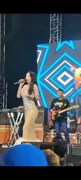difarina Adella Desa telajung cikarang barat  bekasi   🎵 LIVE MUSIC OM ADELLA 🎵 >> TITLE   :  >> VOC      :    >> MUSIC  :  OM ADELLA >> YOUTUBE  : OM. ADELLA 📽️ VIDEO FULL BISA DI LIHAT YOUTUBE 📽️ !! PIMPINAN !! ALM. H.TOTOK SR ( BANGILAN TUBAN , JAWA TIMUR )  📞 0812 1777 1223 ~ MUSISI ~ >> Kendang/drummer 🥁 : noupy >> Gitari bass 🎸   : rick >> Gitari Ritem 🎸 : sumino >> Gitari melodi 🎸 : momon >> Keyboard 1 🎹   : yemung >> Keyboard 2 🎹   : prass >> Tamborin             : saridin >> Suling                   : fendik  #cikarangbarat #telajungcikarang  #cikarang #bekasi #bekasihits 