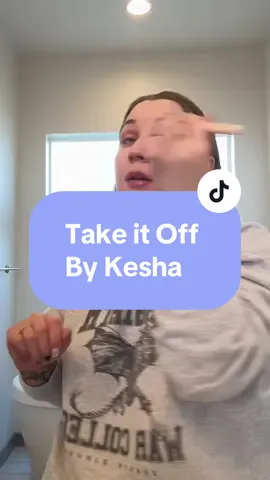 The blegh at the end caught me off guard! And personally, I vote he ends every song with one 🖤 #grwm #punkgoespop #morningroutine 