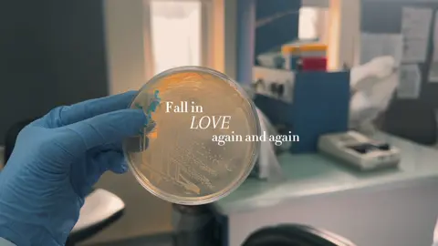 Still falling three years later 🔬🌟 #fallinlove #microbiology #labtech 