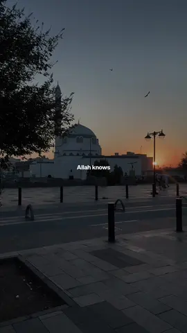 He knows. He cares. He plans. Alhamdulillah for everything. • • • #nasheed #deen #islamic_media 