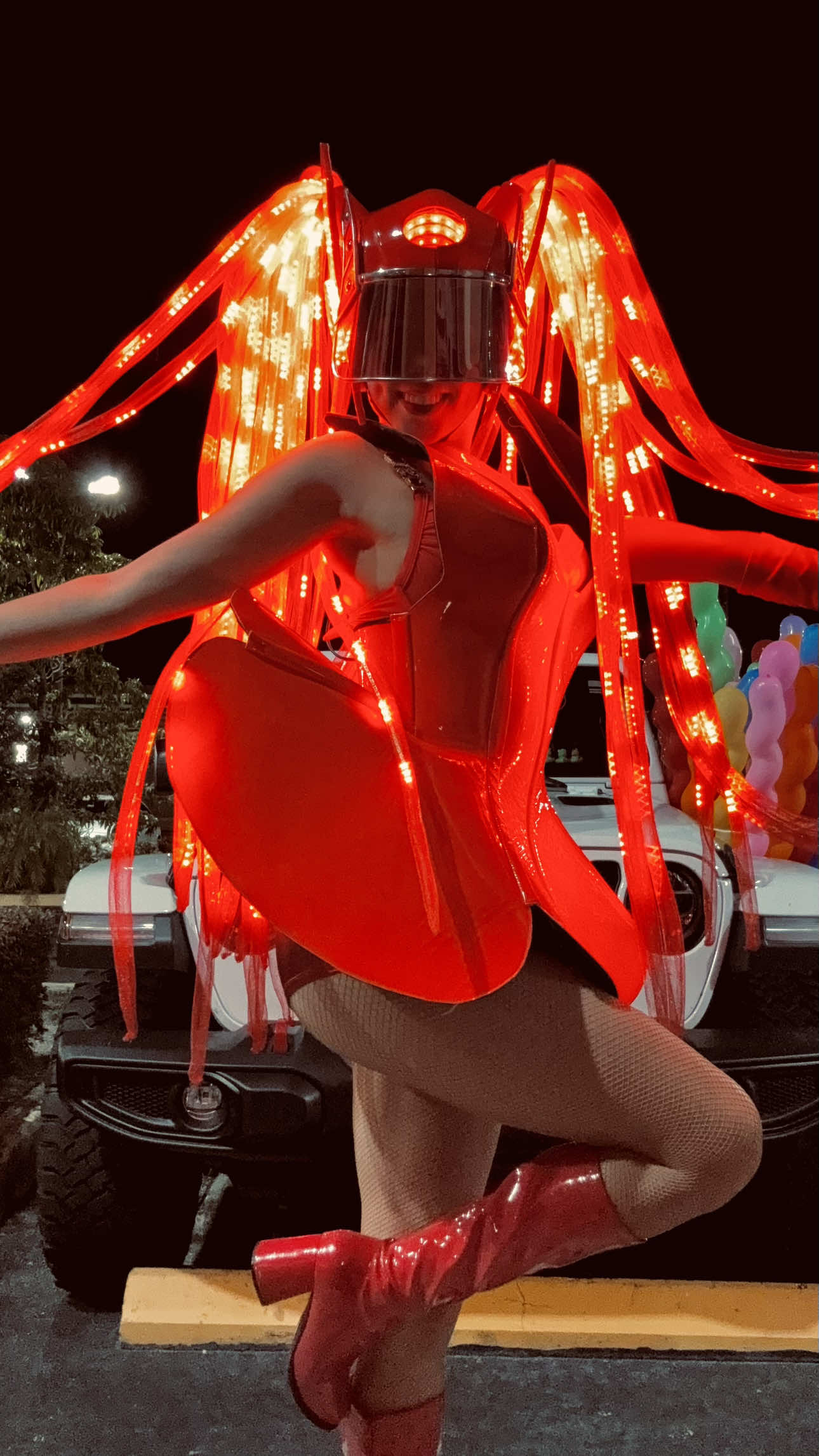 @Karen’s Hora Loca #showtime  #parati #fyp 