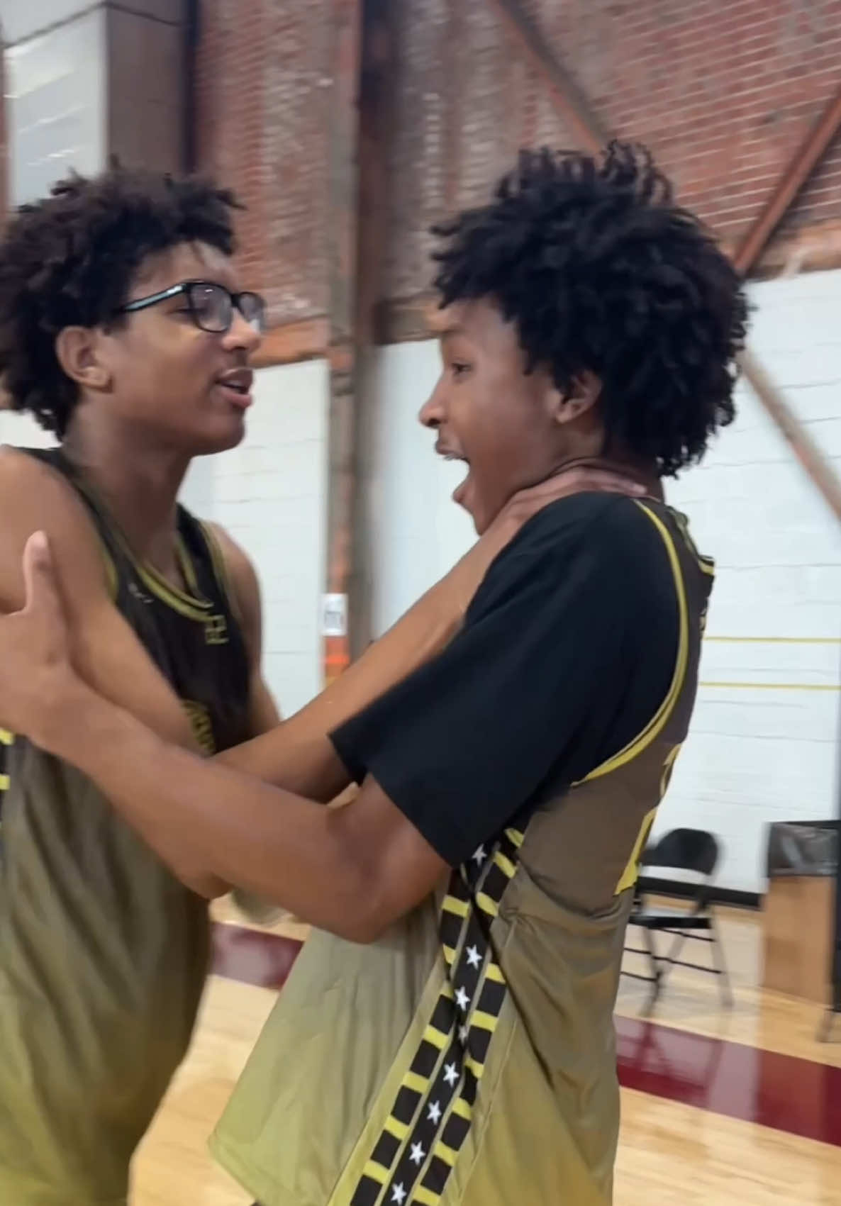 U good mud?😭🥀 #fyp #aau #madehoops #trending 