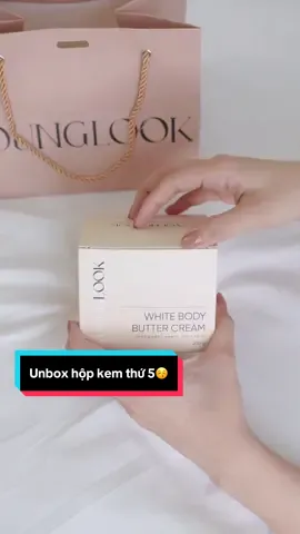 Mấy bà unbox đến hộp thứ mấy rùiiiii nè #trangpilla #younglook #duongtrangchuangu 