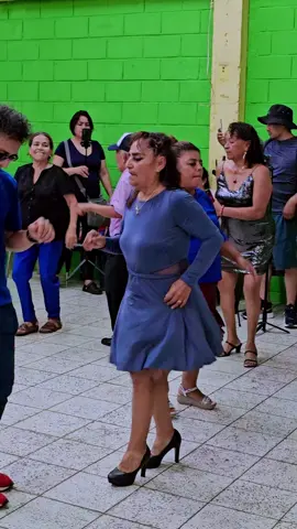 meneito guapachoso 